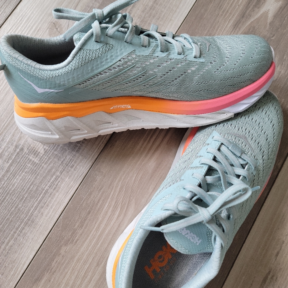 Women's Hoka One One Arahi 4
